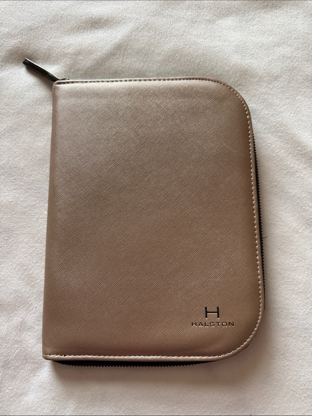 Halston travel jewelry case